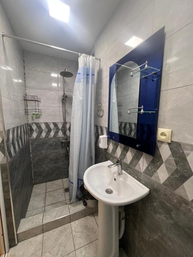 Arm Hotel Yerevan Exterior foto